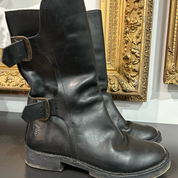 Stylish Black Leather Moto Boots! - Picture 10 of 11